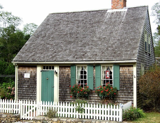 Cape Cod Moulding